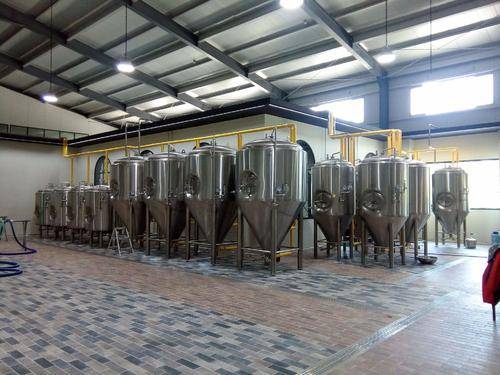 精釀啤酒設(shè)備的優(yōu)缺點(diǎn)解析 開啟微型釀造之旅的鑰匙